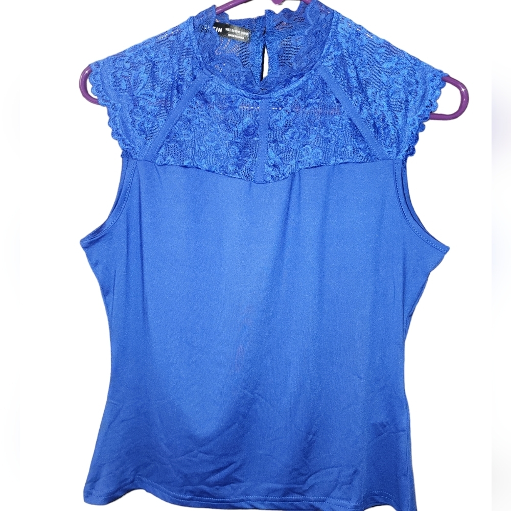 NWT Cute classy top - Picture 1 of 3